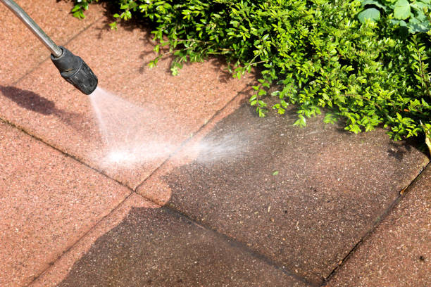 Best Commercial Building Pressure Washing  in Su Oswego, NY